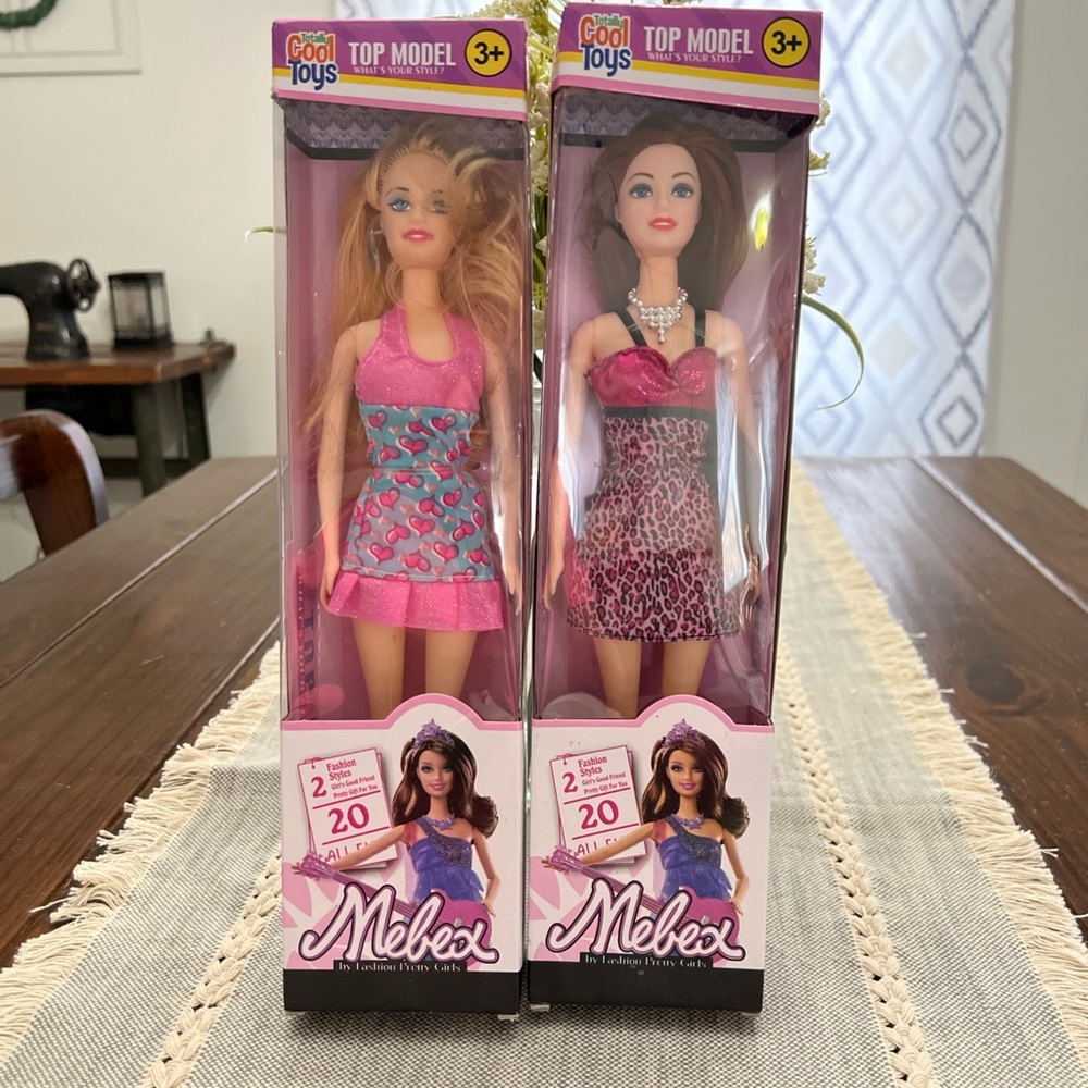 (2)  NIB Fashion Top Model Dolls